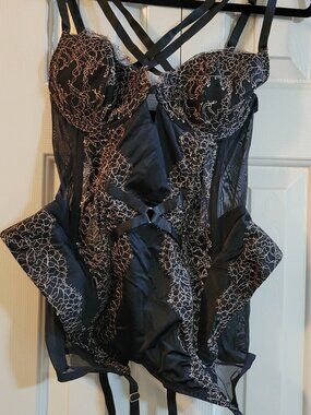Victoria's Secret Black & Gold Lace Bustier